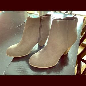 Woman’s suede booties